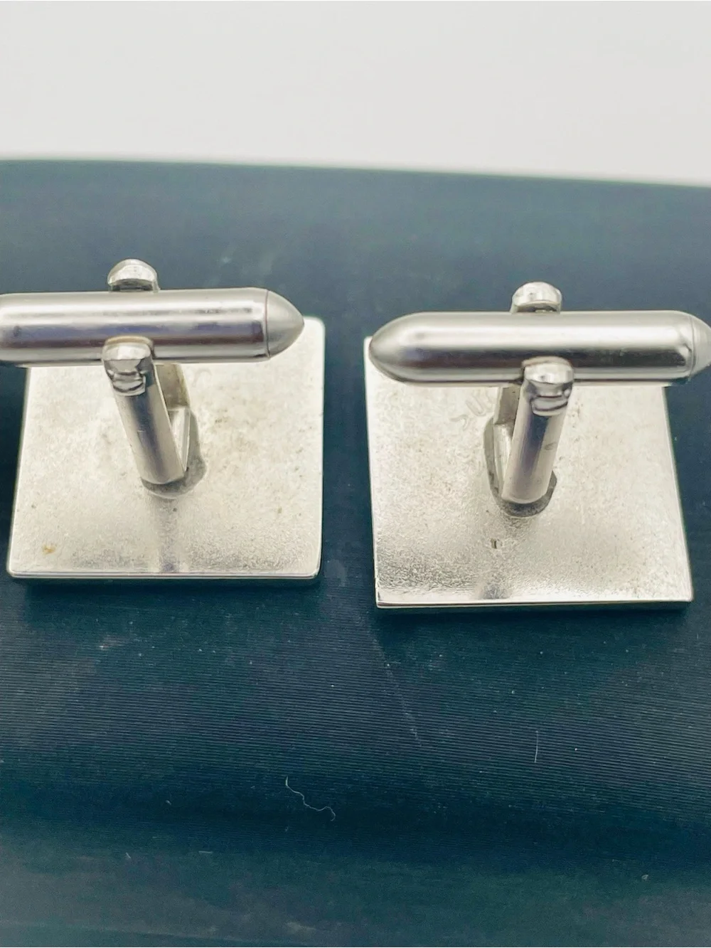 SWANK Silver Tone Square 3 Leaf Floral Accent Cuff Links. Vintage